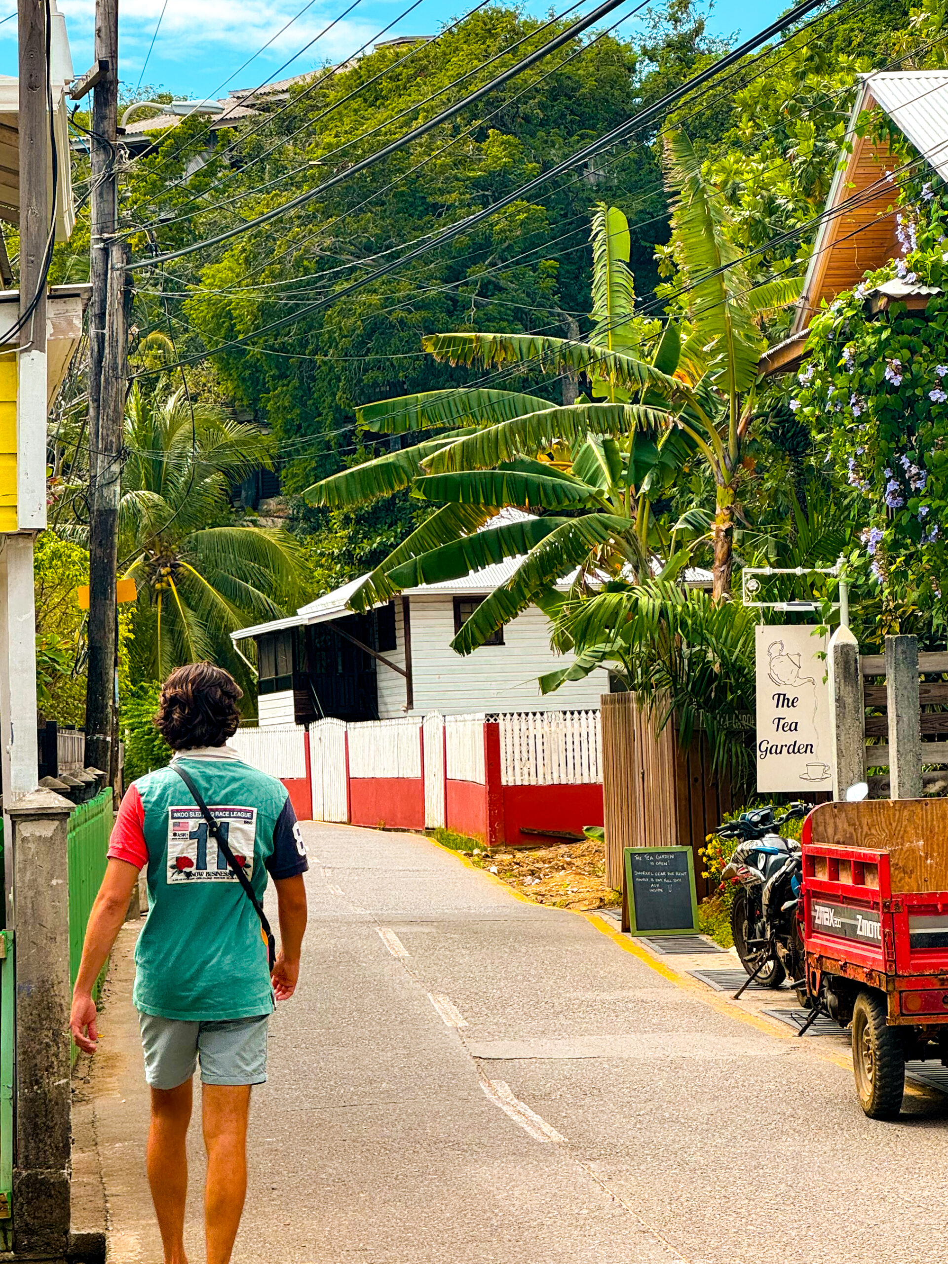 utila honduras travel guides tropical road