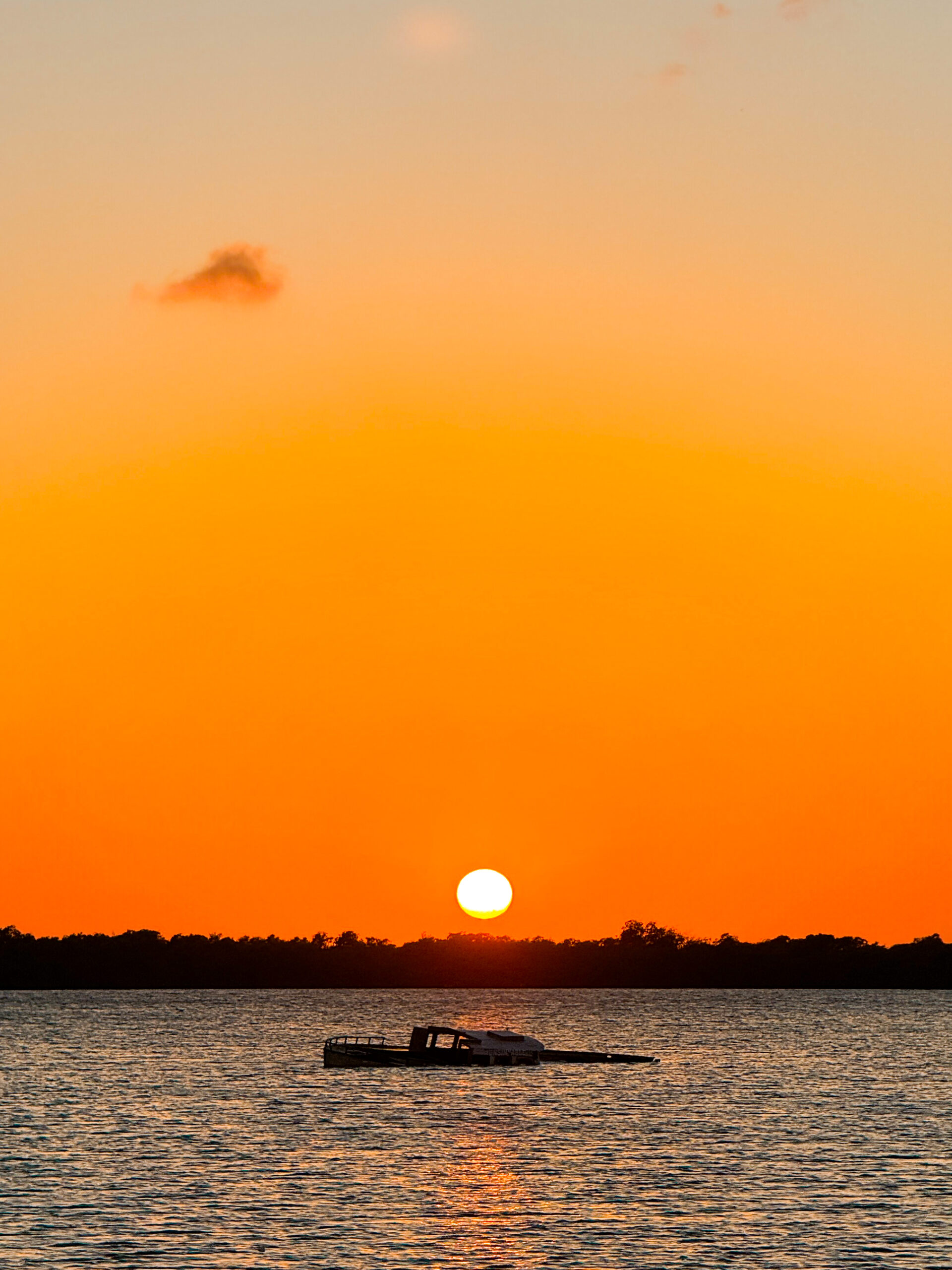 utila honduras travel guides sunset on caribbean